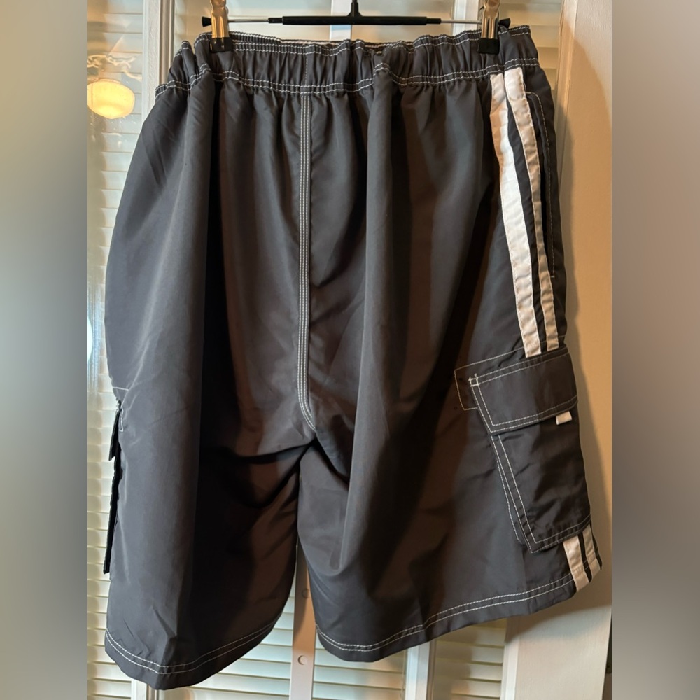 Men’s Swim Trunks with Pockets-Size XXL - Picture 4 of 7